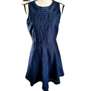 Banana Republic Black Embossed Striped Sleeveless Fit & Flare Summer Dress Sz 6